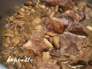 meat-and-mushrooms