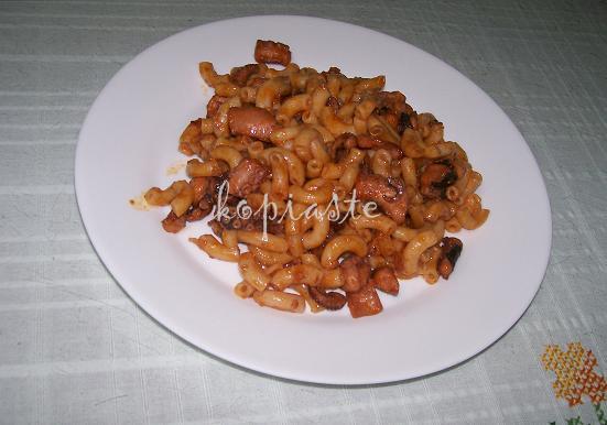 octopus-and-pasta